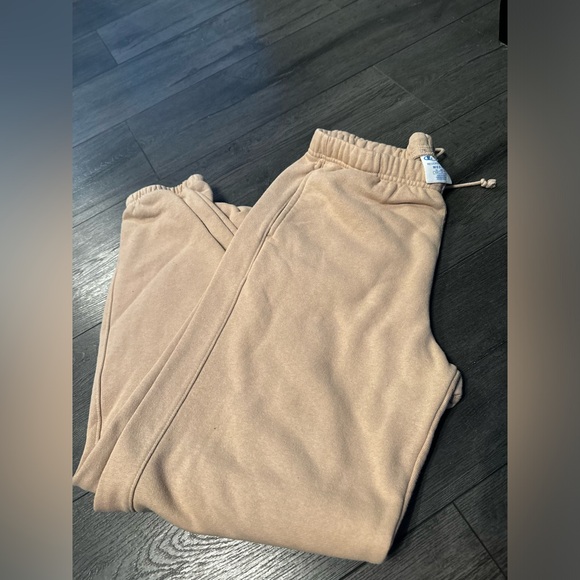 Sweatpants - Picture 4 of 5